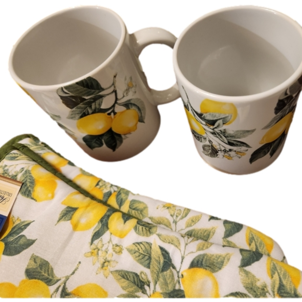NWT 2 lemon printed mugs